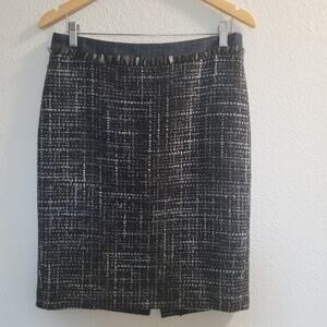 Trina Turk Tweed Pencil‎ Skirt Womens 8 Frayed Top Wool Blend Knee Length